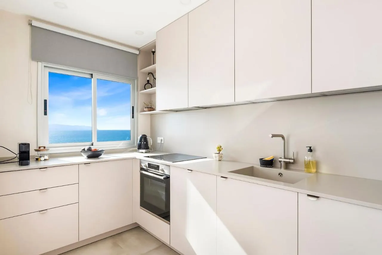Vacation Home With Stunning Oceanview Puerto de Santiago